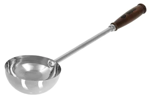Ковш для бани Банные Штучки с деревянной ручкой, из нержавеющей стали, серебристый, 0.5л, 47см / товары для бань и саун