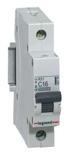 Автоматический выключатель Legrand / Легранд RX3 однополюсной, в пластиковом корпусе, белый, 220В, 16А, 4.5кА, IP20 / электрика