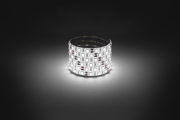 Светодиодная лента ЭРА LS5050-14.4-60-12-4000K-IP65-1 самоклеящаяся, дневной белый свет, 4000К, 60 LED/м, 14.4Вт/м, длина 5м / подсветка