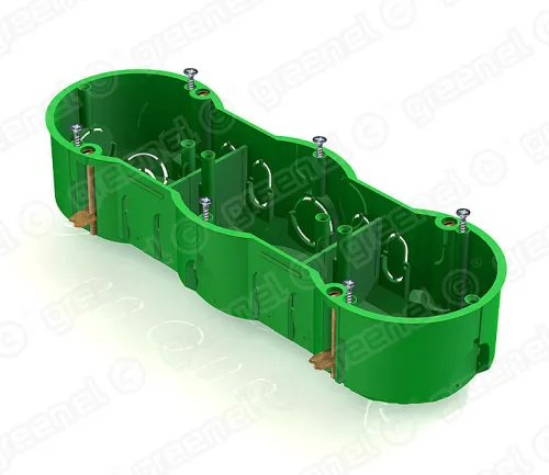 Подрозетник Greenel GE40024 трехместный с лапками 212х70х45мм