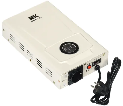 Стабилизатор напряжения IEK SLIM релейный однофазный IVS22-1-D05-09
