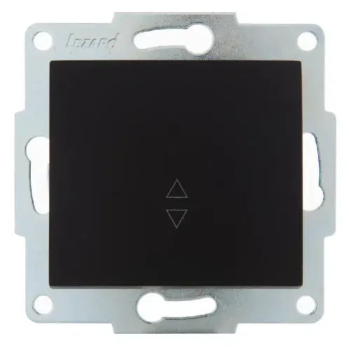 Проходной выключатель Lezard / Лезард Karina одноклавишный в пластиковом корпусе, черный бархат, размером 80х80х40мм, 10А 250В IP20 / электрика