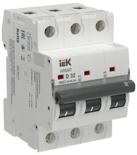 Автоматический выключатель IEK Armat M10N-MA 3P 32А D 10кА