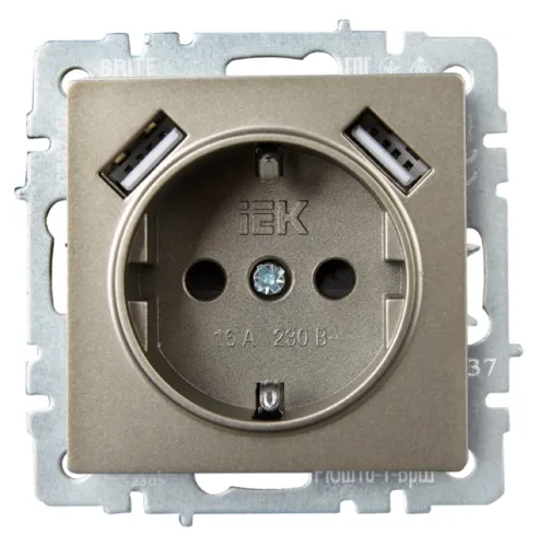 Розетка IEK Brite РЮш10-1-БрШс USB A+А, 16А, черная, BR-R14-16-U21-D21-K37