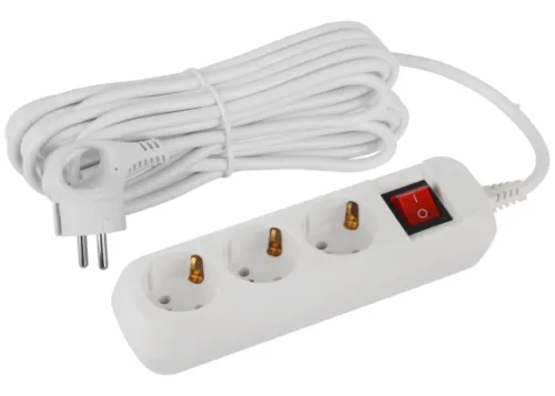 Удлинитель бытовой ЭРА UDL-16-370-ES Greenline с заземлением и выключателем, ПВС 3х1мм², 7 метров, 3 розетки белый Б0065059 / сетевой фильтр