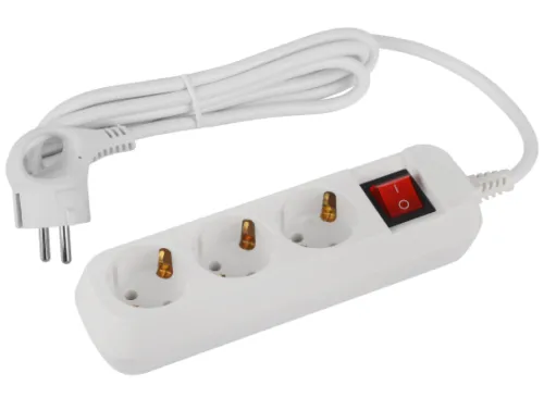 Удлинитель бытовой ЭРА UDL-16-315-ES Greenline с заземлением и выключателем, ПВС 3х1мм², 1.5 метра, 3 розетки белый Б0065078 / сетевой фильтр