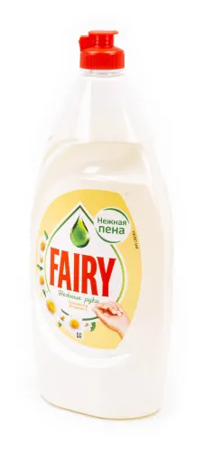 Средство для мытья посуды Fairy Нежные руки Ромашка 900мл