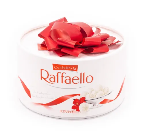 Конфеты Raffaello / Раффаэлло с цельным миндальным орехом в кокосовой обсыпке коробка 100г, сладости подарок, кондитерские изделия